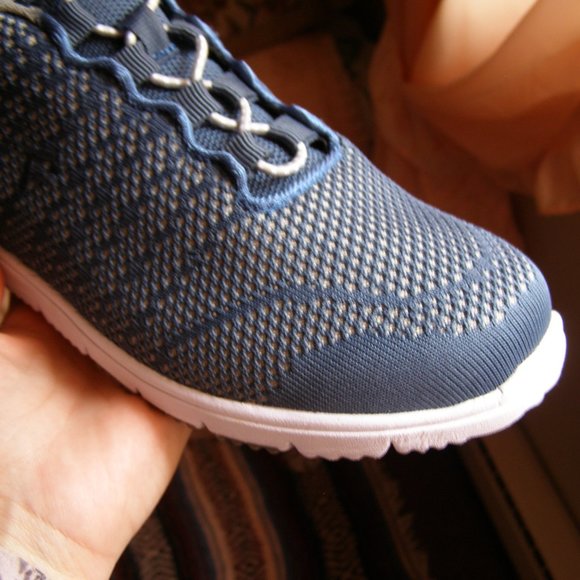 Amazon.com | Propet Mens Ultra 267 FX Sneakers Navy/Grey 8  Propet size 7.5 WIDE Dark Blue Sneakers